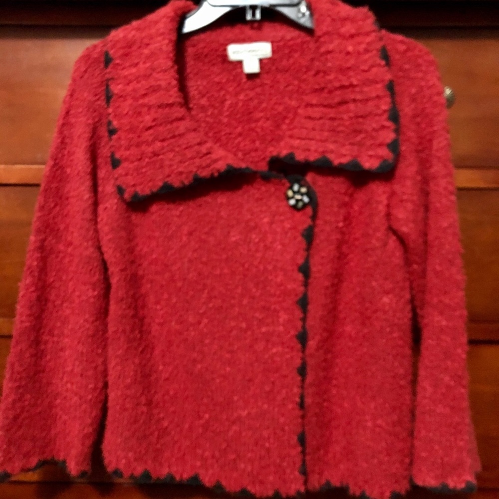 Small Wind River Single button sweater